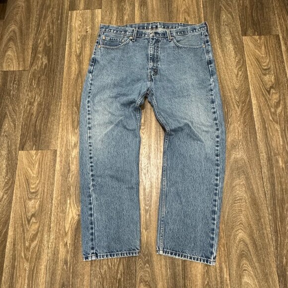 Levi's 505 Jeans Men's 40x30 Medium Wash Regular Fit Stretch Denim - Picture 1 of 10